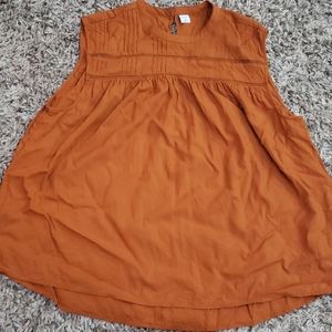 Rust Old Navy tank